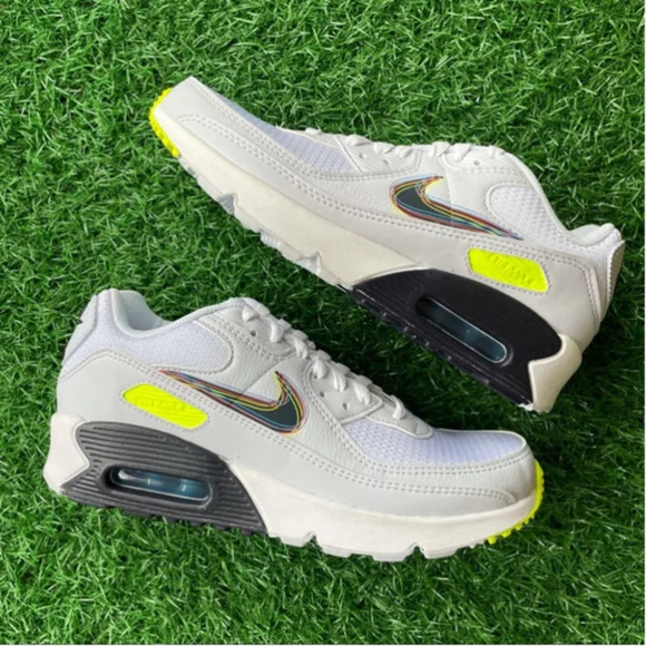 ✨ New Nike Air Max 90 White / Blackened Blue Volt - Picture 4 of 5